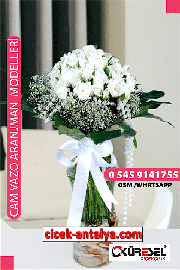 30 BEYAZ GÜL ÜRÜN KODU CV58 Cam Vazolu Çiçek Aranjman