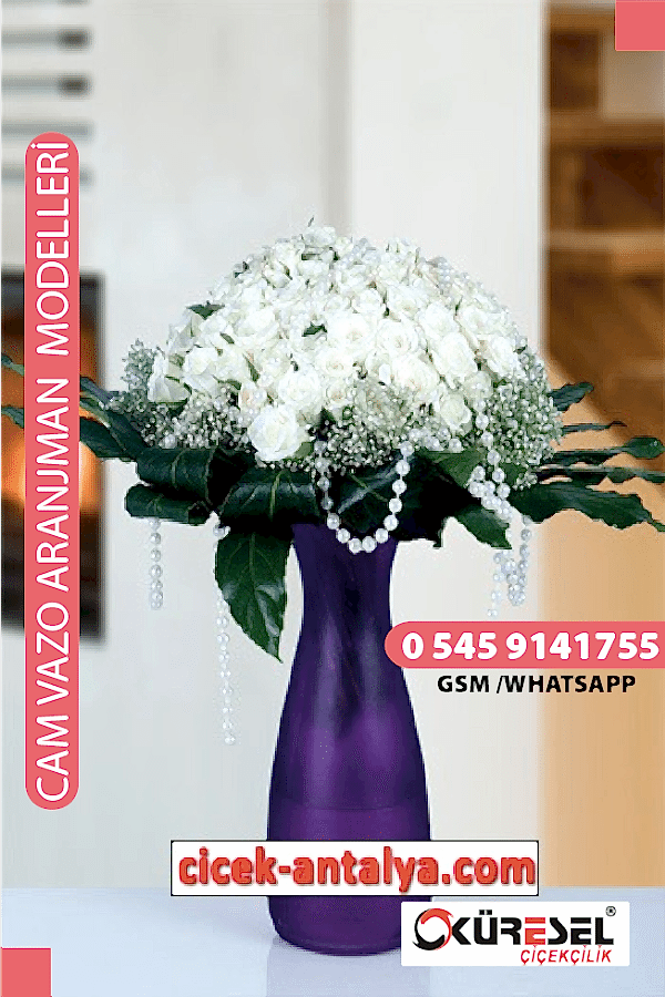 80 ADET BEYAZ GÜL VAZO ÜRÜN KODU CV65 Cam Vazolu Çiçek Aranjman 80 adet gül adrese çiçek gönder