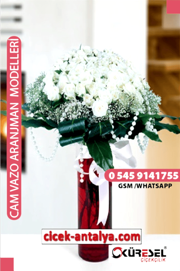 80 BEYAZ GÜL ÜRÜN KODU CV24 Cam Vazolu Çiçek Aranjman